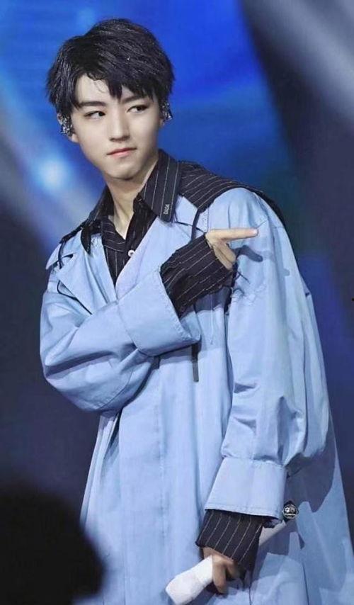 明星王俊凯图片,青春偶像的蜕变之路