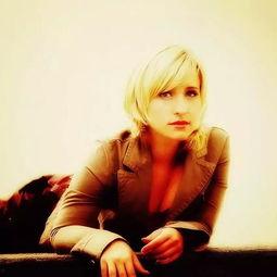 把明星变成性奴