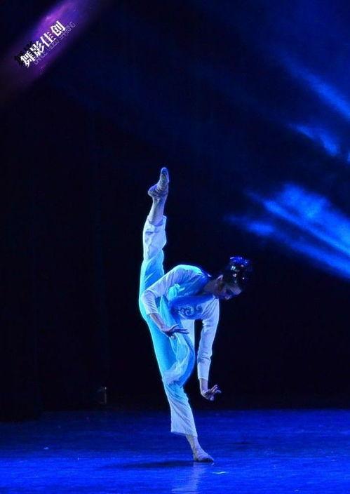 民族舞视频独舞,独舞中的文化韵律与情感表达