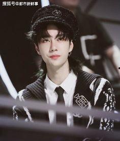 2019爆火的明星,星光熠熠，闪耀娱乐圈