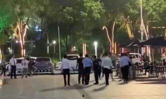 广场打架视频,一场激烈打斗的现场还原